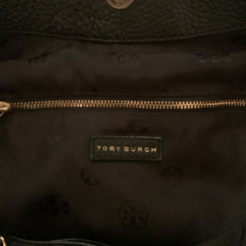 Tory Burch Black leather Slouch Bag with Gold Chain - Picture 6 of 8